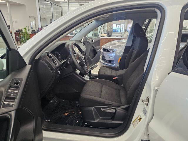 2018 Volkswagen Tiguan Limited 2.0T 4Motion