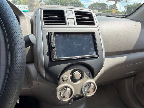 2012 Nissan Versa 1.6 SV