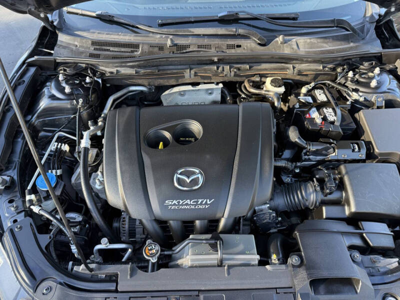 2015 Mazda MAZDA3 i Sport