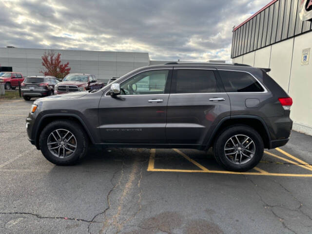 2017 Jeep Grand Cherokee for sale at Carventure in Lansing, MI