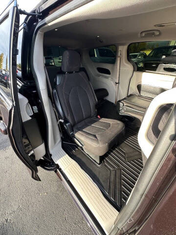 2017 Chrysler Pacifica Touring