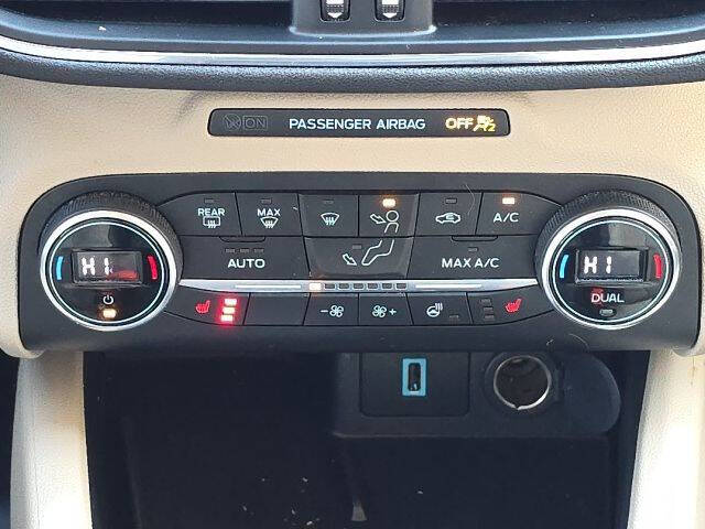 2020 Ford Escape Hybrid Titanium