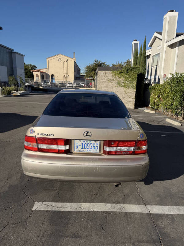 2000 Lexus ES 300