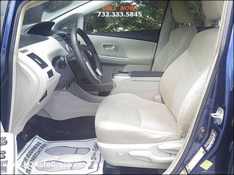 2012 Toyota Prius v Five