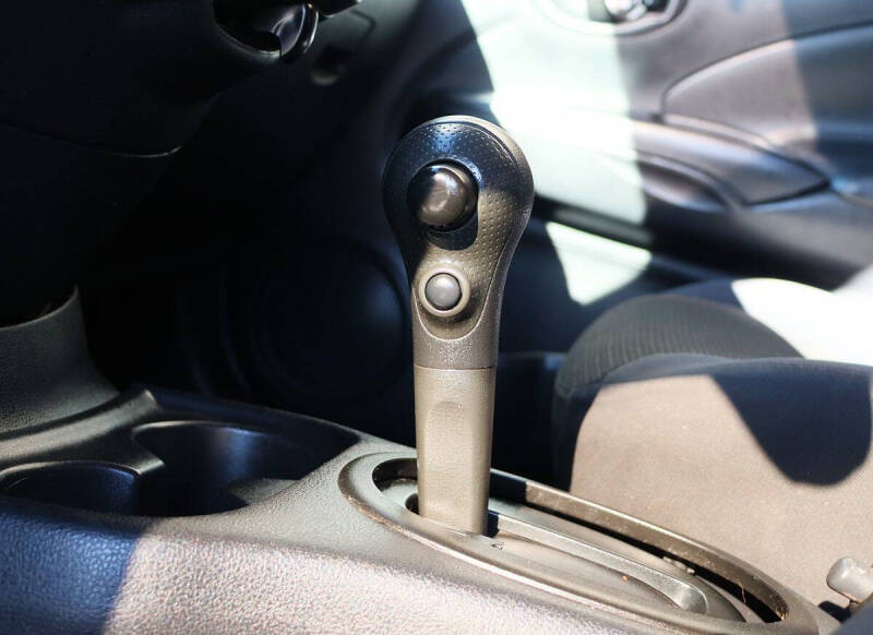 2012 Nissan Versa 1.6 SV