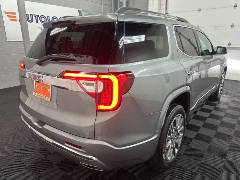2023 GMC Acadia Denali