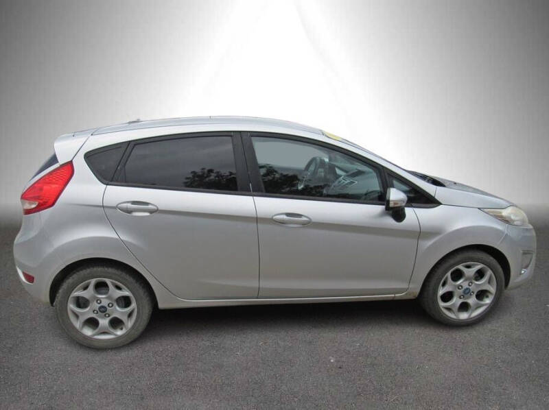 2011 Ford Fiesta SES
