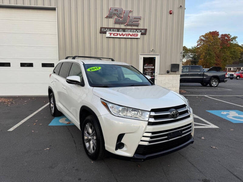 2017 Toyota Highlander LE