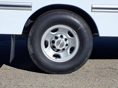 2025 Chevrolet Express 3500