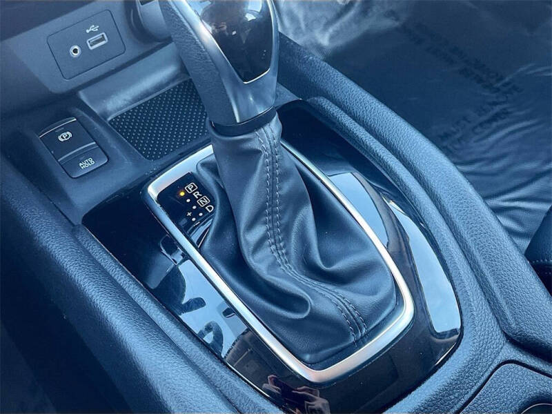 2022 Nissan Rogue Sport SL