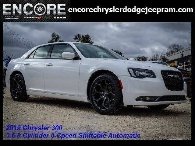 2019 Chrysler 300 S