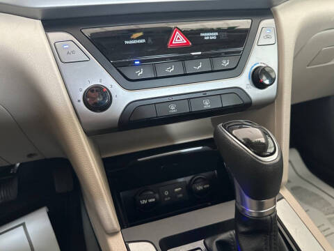 2018 Hyundai Elantra