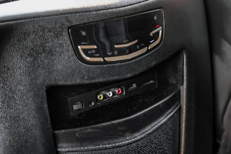 2016 Cadillac Escalade Platinum