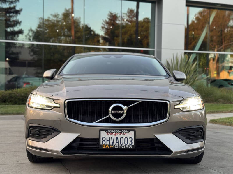 2019 Volvo S60 T5 Momentum