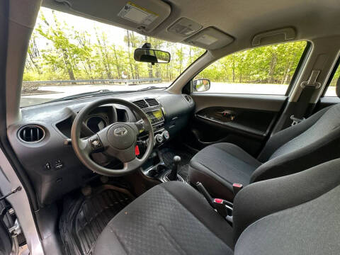 2009 Scion xD