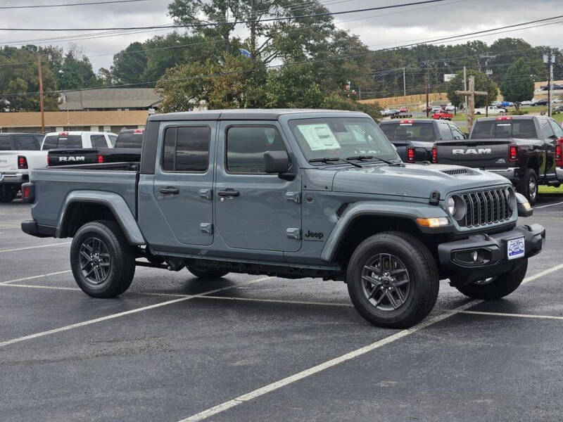 2025 Jeep Gladiator Sport