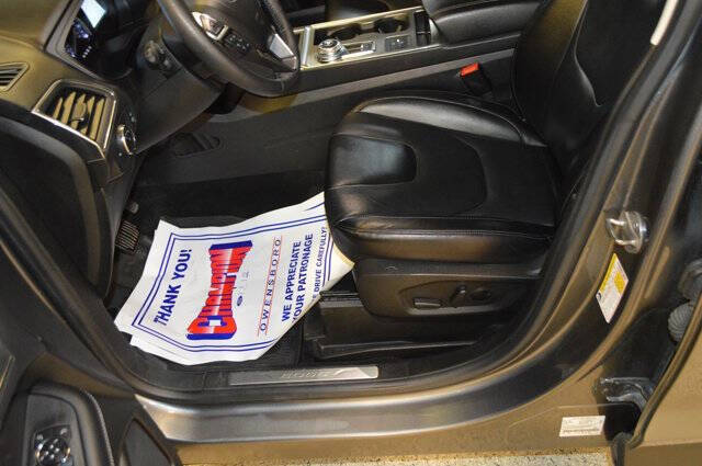 2022 Ford Edge Titanium