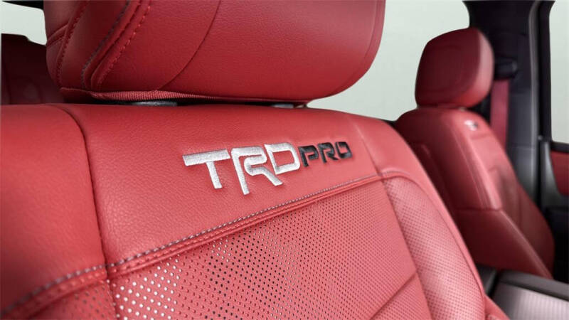 2025 Toyota Sequoia SR5