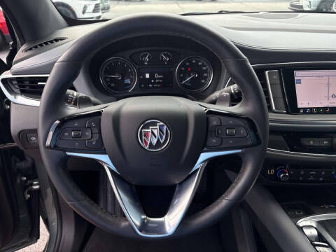 2023 Buick Enclave Essence