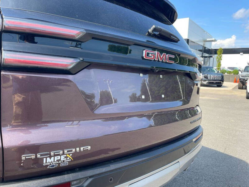 2025 GMC Acadia Elevation