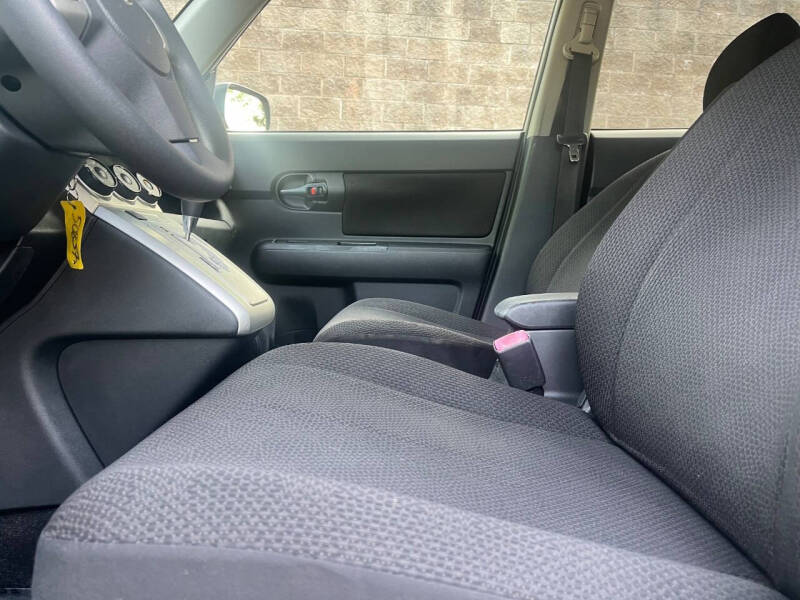 2010 Scion xB