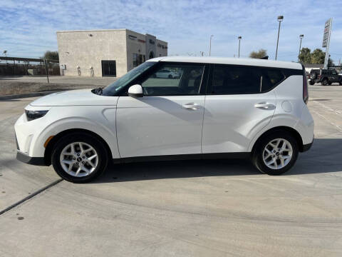 2024 Kia Soul LX