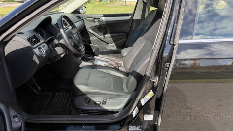 2012 Volkswagen Passat SE PZEV