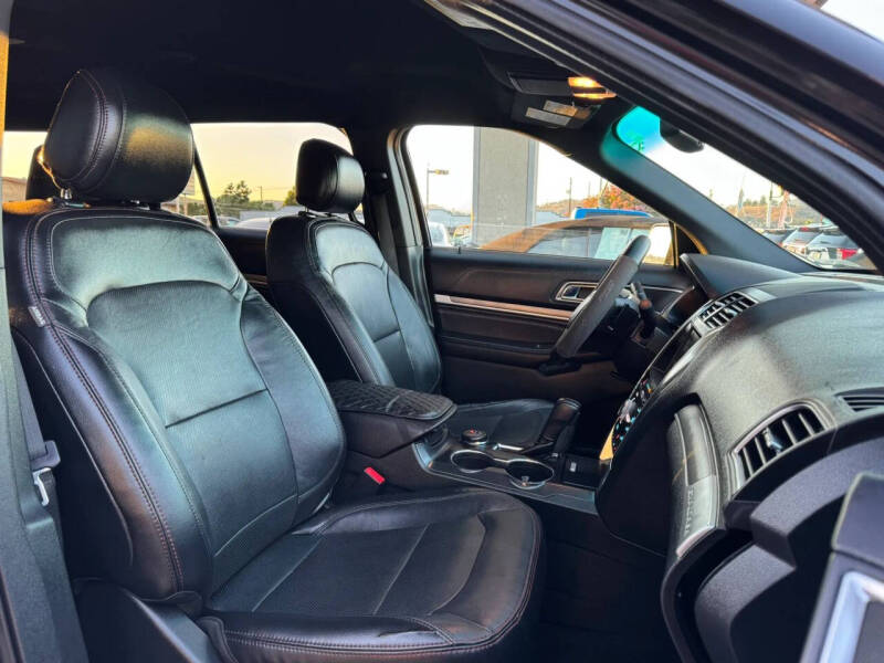 2016 Ford Explorer Sport