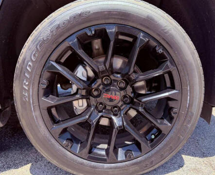 2022 GMC Yukon SLE