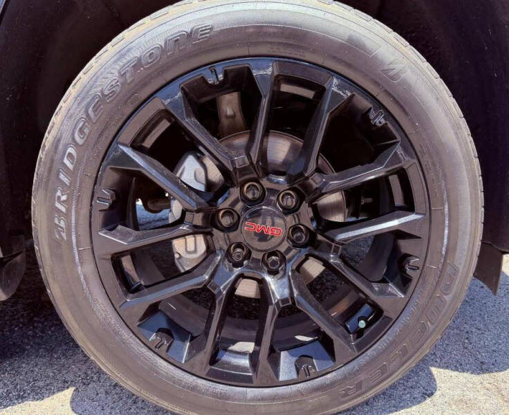 2022 GMC Yukon SLE