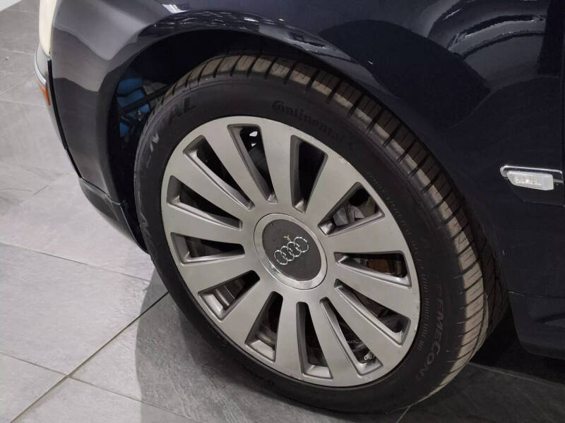 2005 Audi A8 quattro