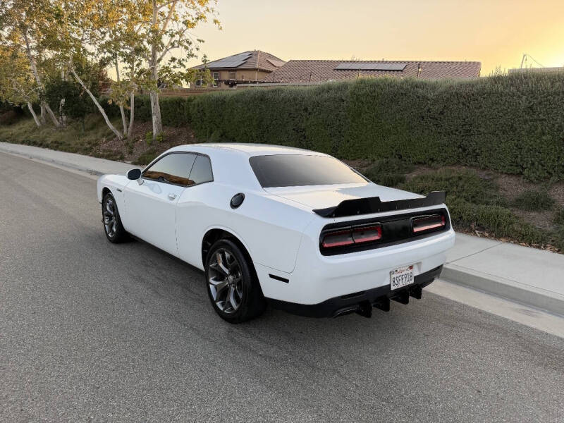 2017 Dodge Challenger SXT