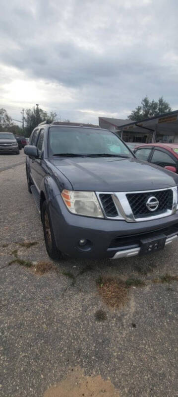 2012 Nissan Pathfinder LE