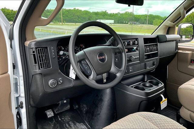 2026 GMC Savana 2500