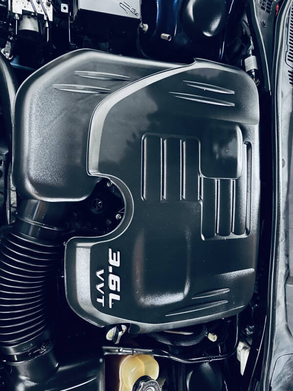 2015 Dodge Challenger SXT