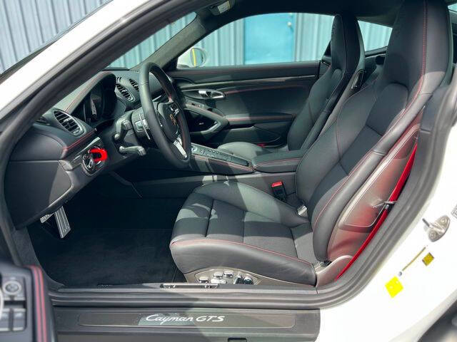 2024 Porsche 718 Cayman GTS 4.0