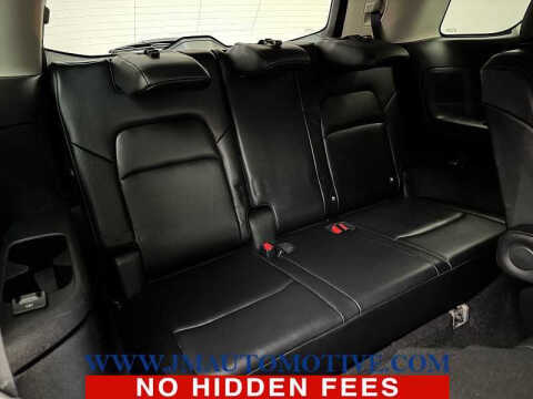 2022 Nissan Pathfinder SL