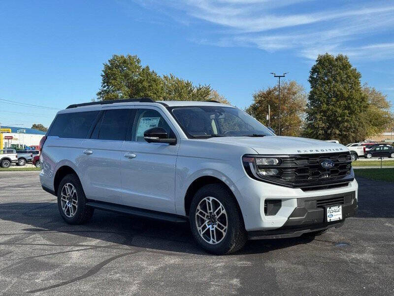 2025 Ford Expedition MAX Active