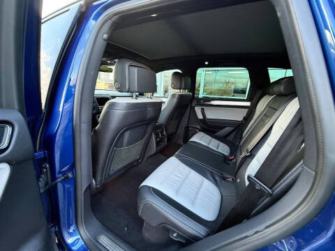 2017 Volkswagen Touareg V6 Wolfsburg