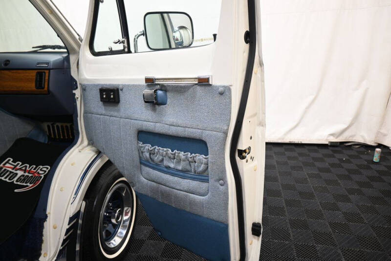 1987 Dodge Ram Van B150