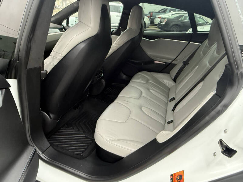 2015 Tesla Model S P85D