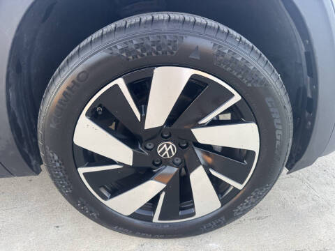 2024 Volkswagen Atlas Cross Sport SE