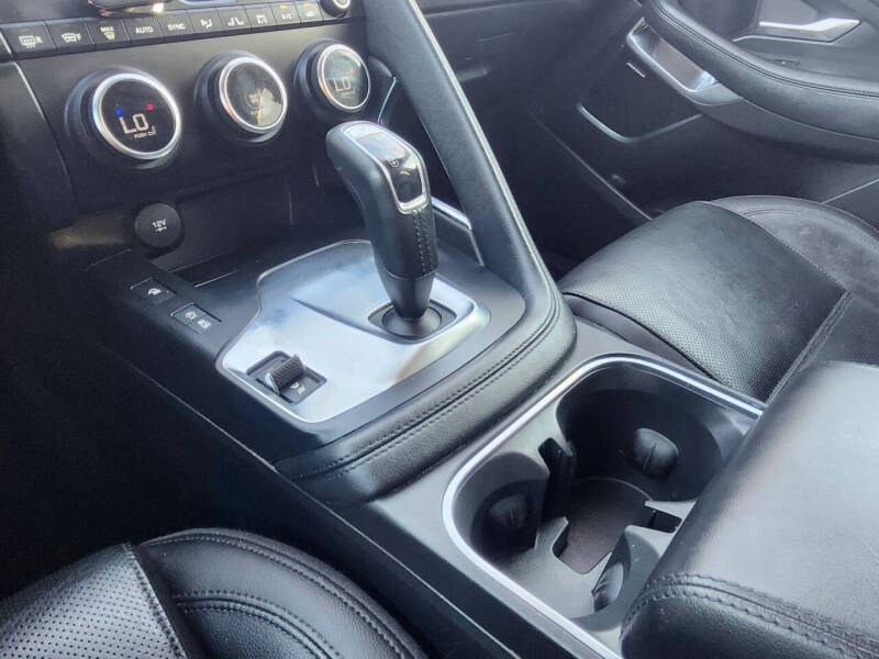 2020 Jaguar E-PACE P250 SE