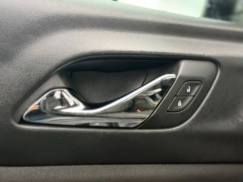 2017 GMC Acadia SLE-2
