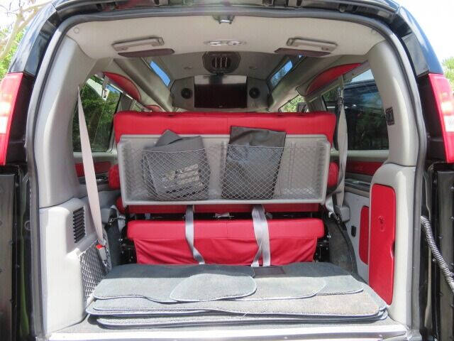 2018 GMC Savana 2500