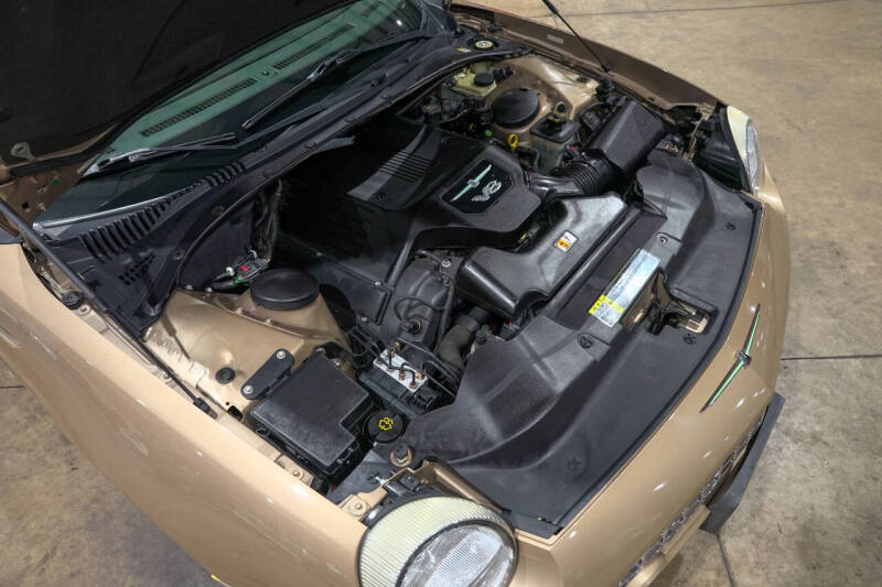 2005 Ford Thunderbird Deluxe