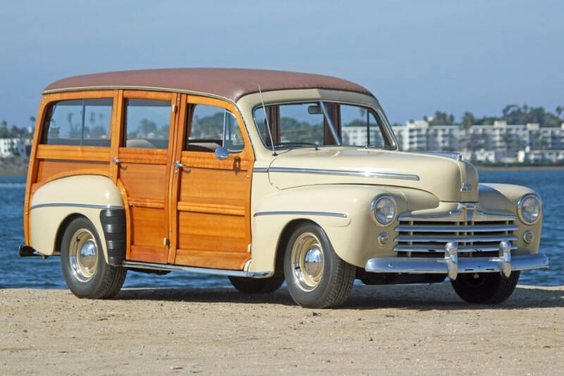 1948 Ford Super Deluxe