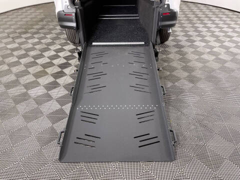 2023 Toyota Sienna LE 8-Passenger