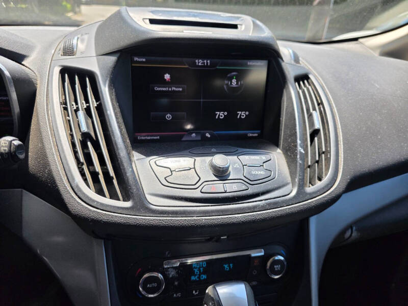 2013 Ford C-MAX Hybrid SE