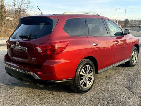 2017 Nissan Pathfinder SV